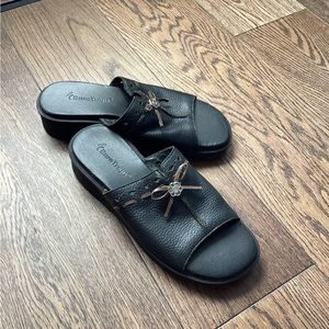 Bare Traps Black Sandals